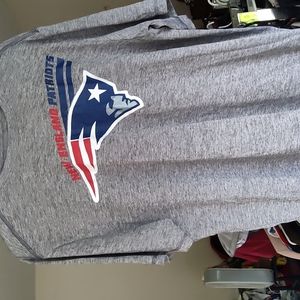 Men's xl evolution tee cool base new England Patriots shirt